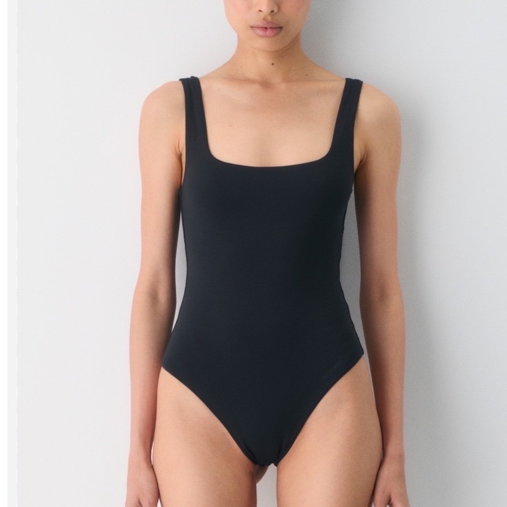 Aritzia Babaton Contour Squareneck Bodysuit Forest Green Thong Snap Bottom SZ M